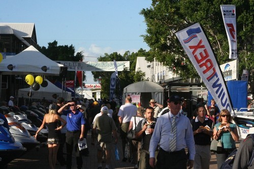 Crowd enjoying the late afternoon sunshine - 2008 Sanctuary Cove International Boat Show © Powerboat-World.com http://www.powerboat-world.com
